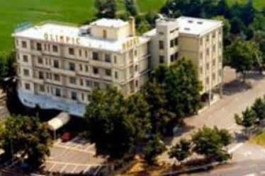 Hotel Olimpic Castel Maggiore Bagian luar foto